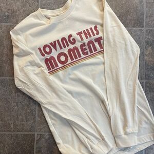 Loving this Moment Shirt‎